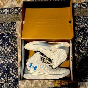 UA Curry 1 Surprise Party Size 11 Basketball Shoes